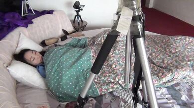 下药迷翻好身材的女下属❤️各种姿势爆插她的肥鲍鱼 (2)